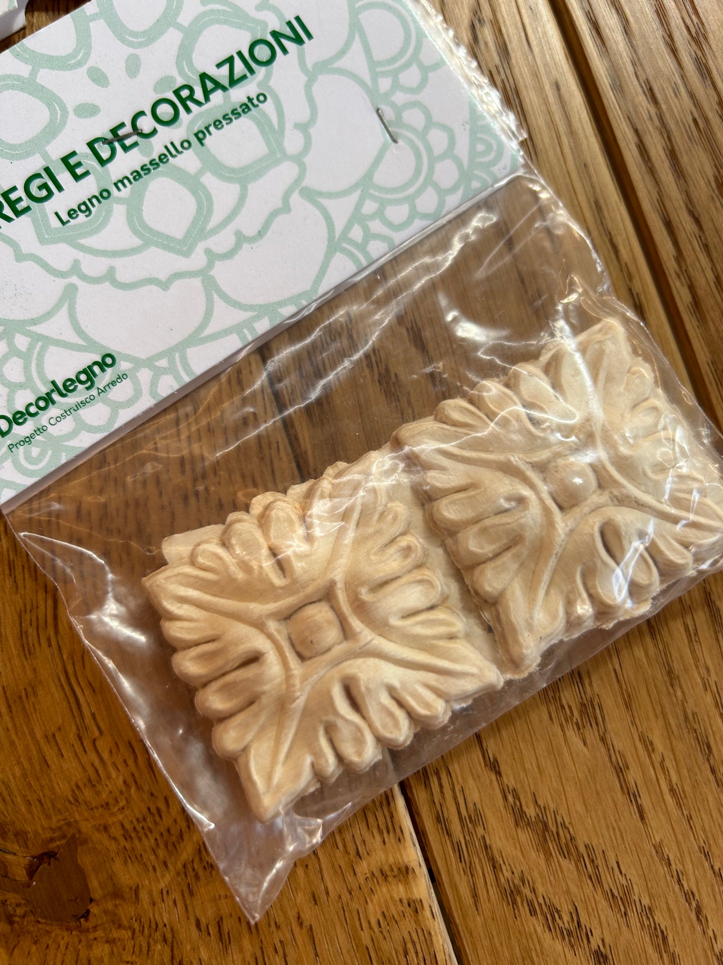 Fregio in legno pressato - 42x42 mm