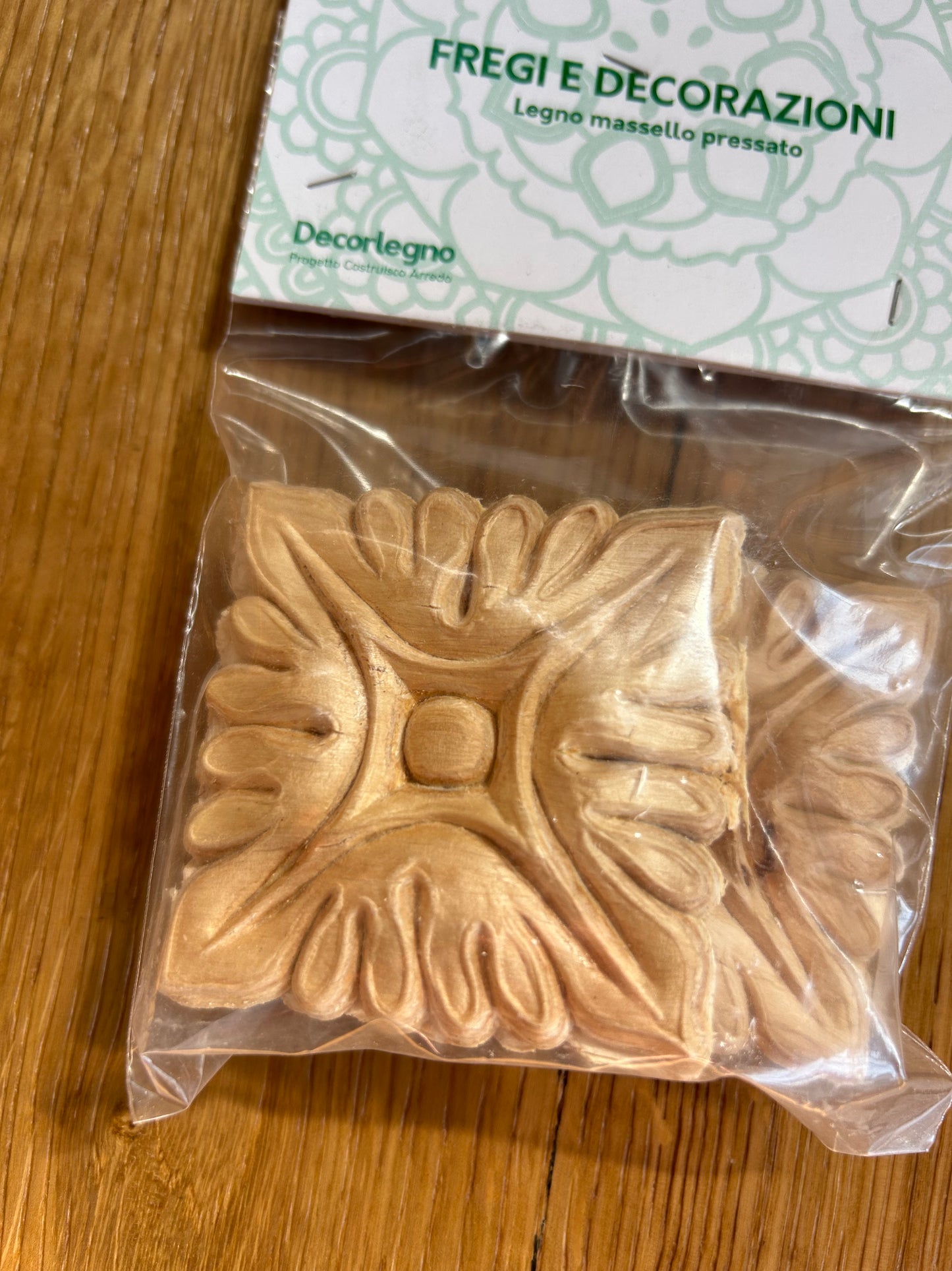 Fregio in legno pressato - 62x62 mm