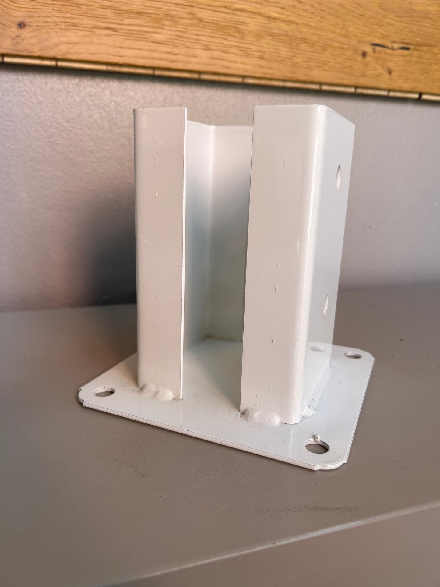 Portapilastro Verniciato - Bianco