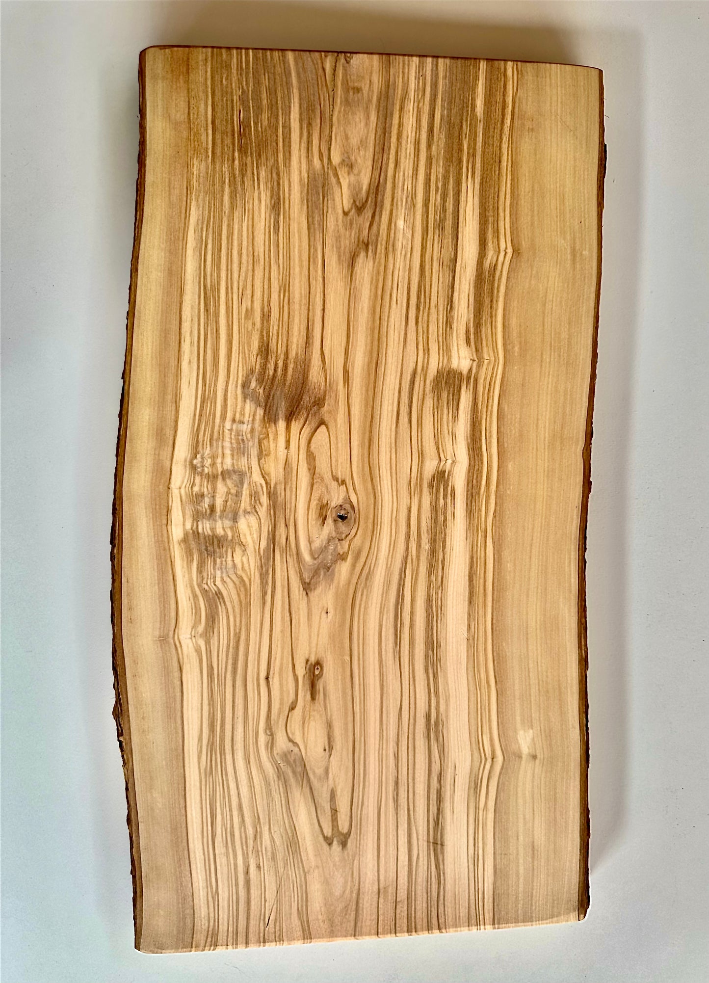 Tagliere Small in legno d'ulivo con corteccia Made in Blasi - Spessore 4,5/5,0 mm