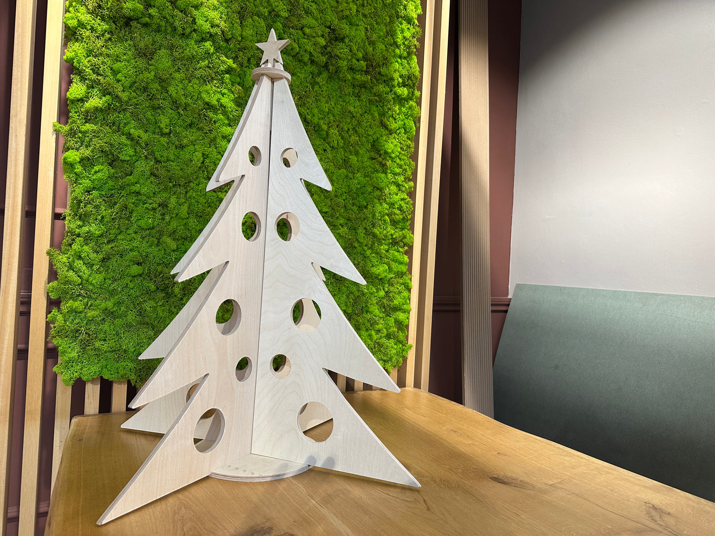 Albero di Natale sagomato in legno