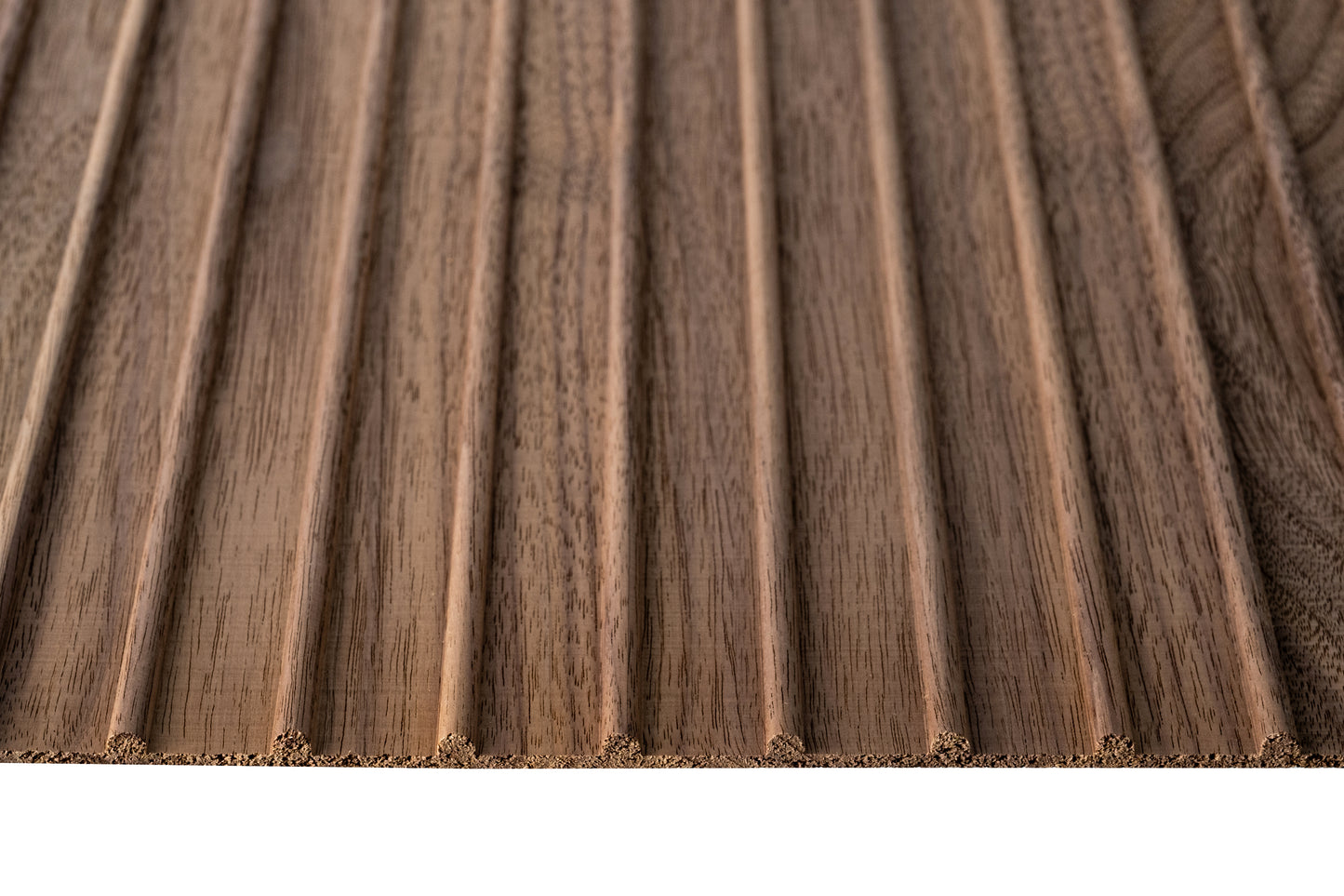 Pannello pantografato in legno massello di Noce