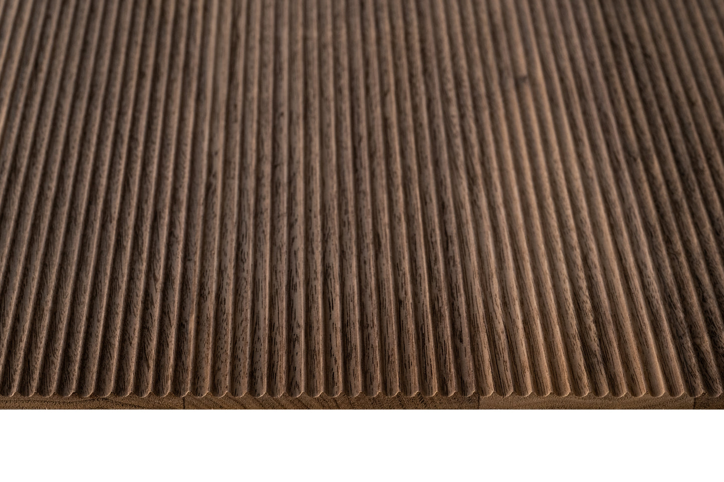 Pannello pantografato in legno massello di Noce